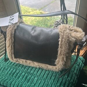 NWT med satchel brown dark bag ZARA, fleece lining inside, pocket / fleece trim